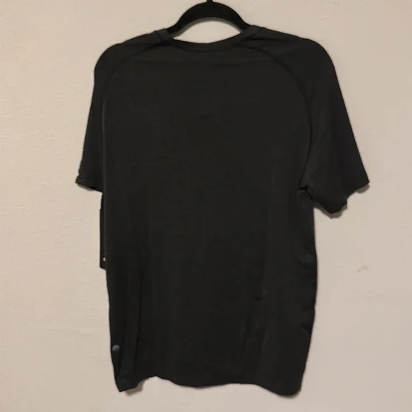 Lululemon Metal Vent Tech t-shirt - Picture 6 of 7